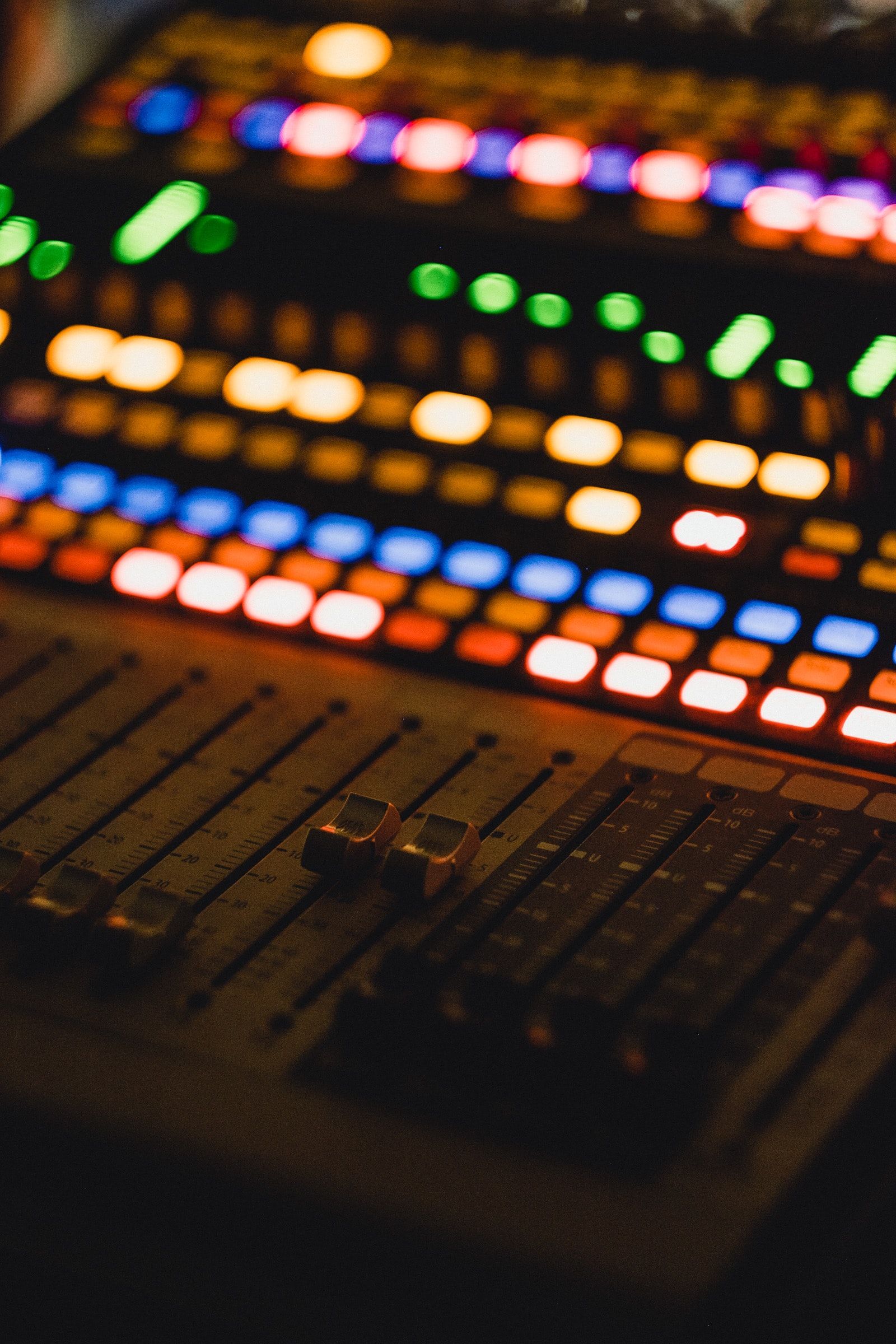Need mixing or mastering? Look no further!
